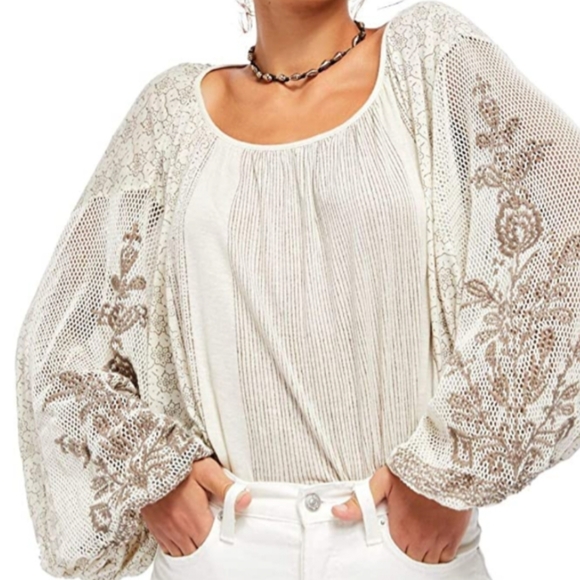 Free People Tops - ✨Free People embroidered tunic